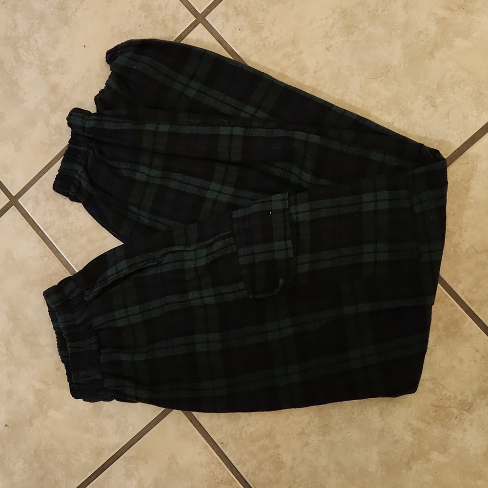 Green and blue plad pajama pants